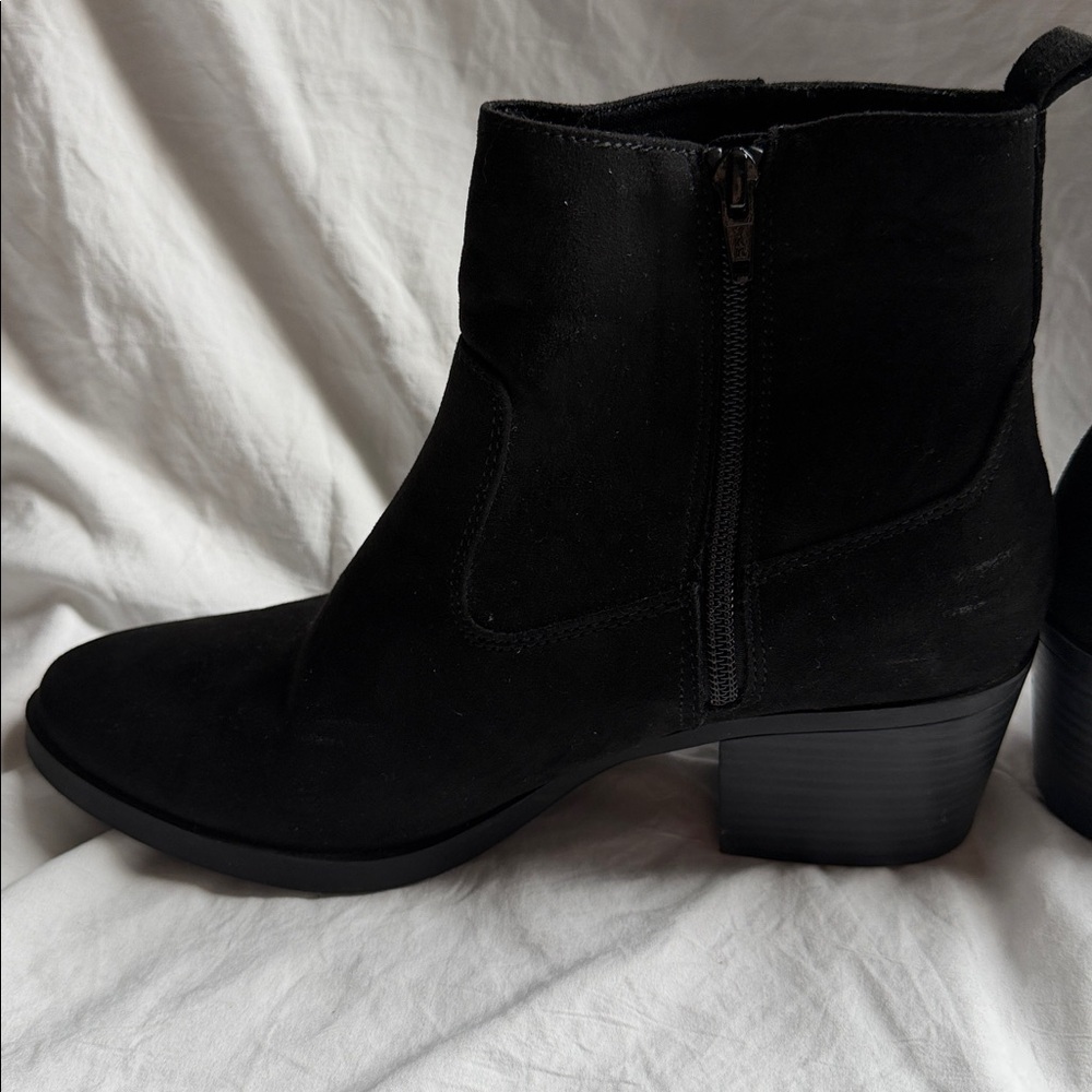 Old Navy Black Western Booties - Picture 8 of 9